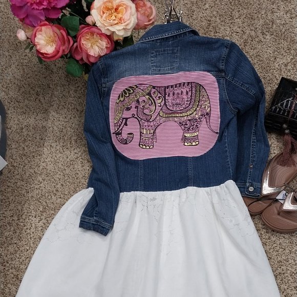 2857 Size Large Limited Too Upcycled Jean Tunic Made With A Vintage Table Cover. - Picture 1 of 9